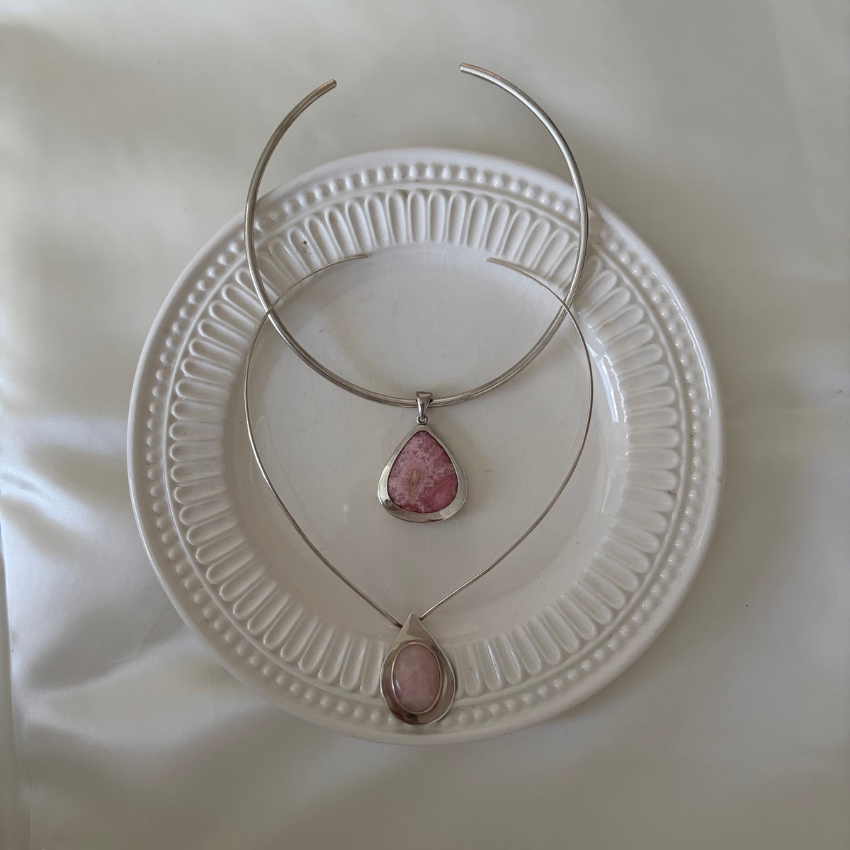 Vintage Sterling Rhodochrosite V Torque