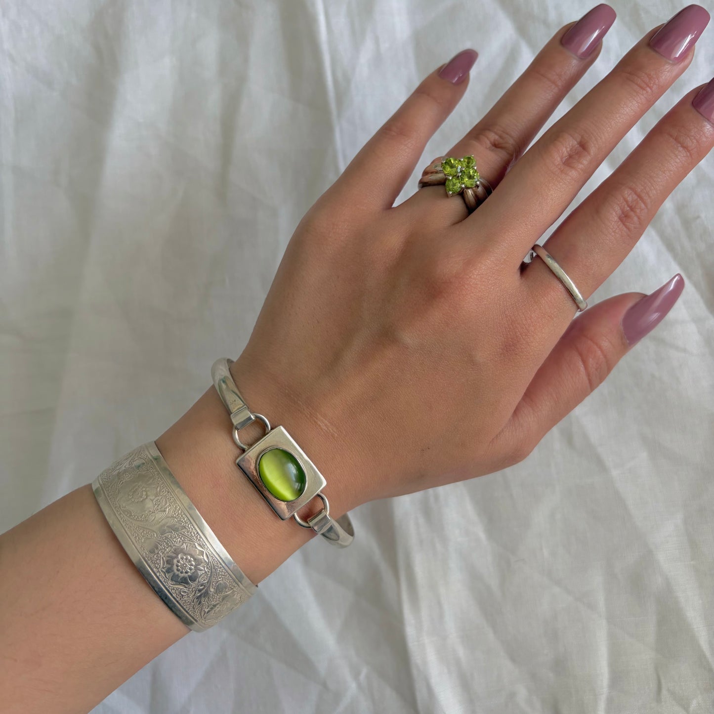 Vintage Sterling Green Cats Eye Bracelet
