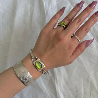 Vintage Sterling Green Cats Eye Bracelet
